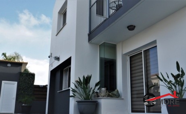 4d17b6d4132bca2b77a18e2b04e82ccc (1)